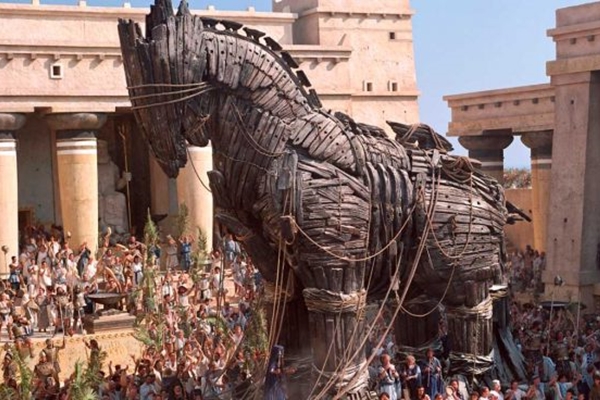 El caballo de Troya, el monumento más famoso de la historia Grecia -  Txistulari